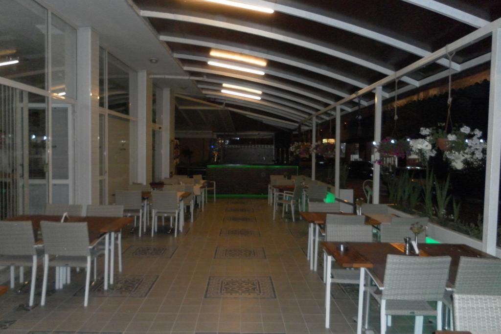 ألانيا Hotel La Mosae المظهر الخارجي الصورة