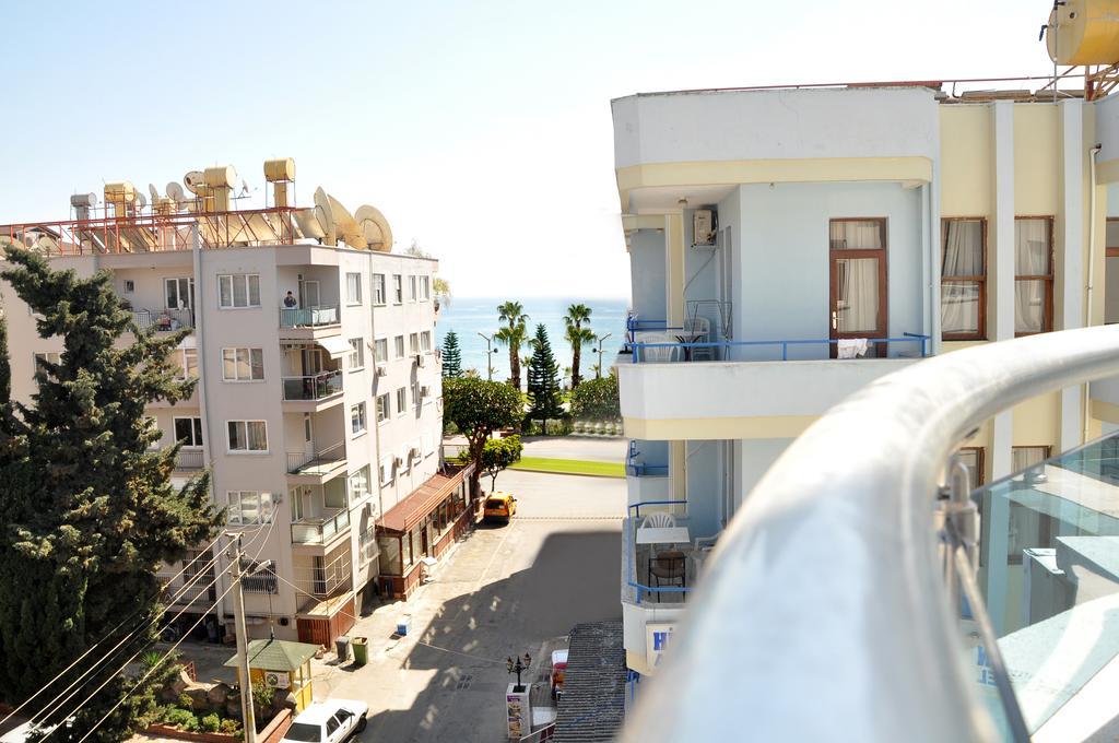 ألانيا Hotel La Mosae الغرفة الصورة